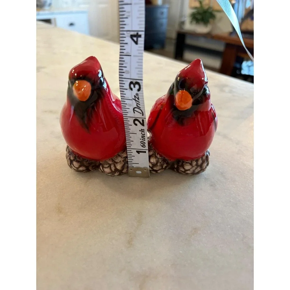 Vintage Red Cardinal Bird on Pinecone Ceramic‎ Salt and Pepper Shakers Set